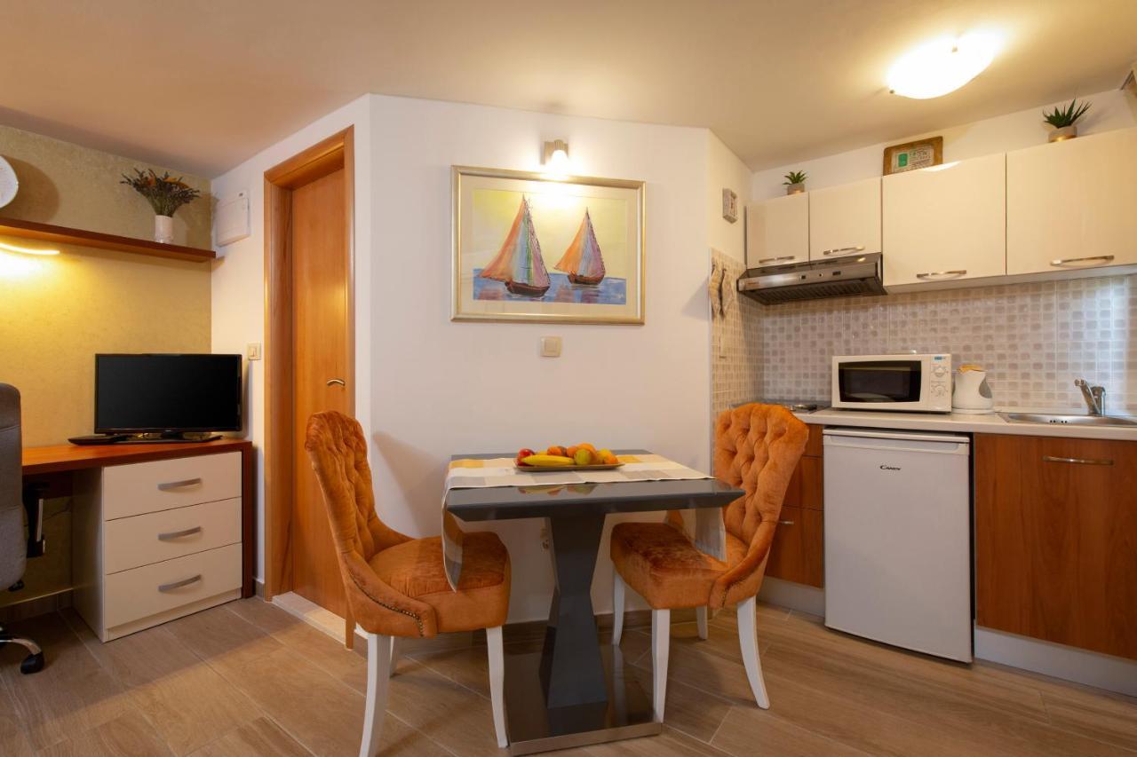 Studio Apartment Oleander Split Ngoại thất bức ảnh